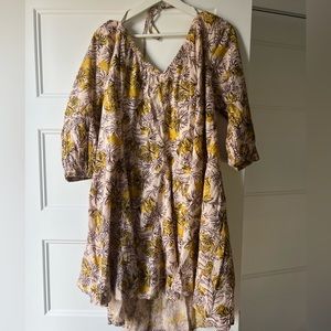 Never worn Anthropologie floral dress, tie back detail